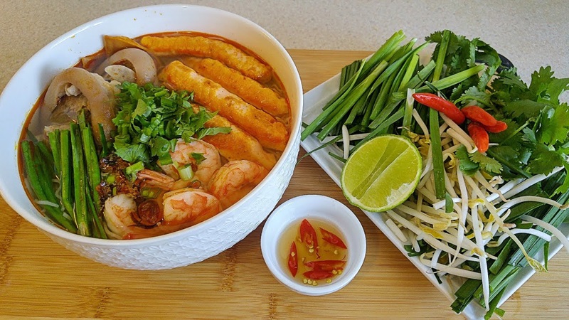 Bún suông là món đặc sản Trà Vinh mà du khách khi đến ai ai cũng muốn nếm thử.