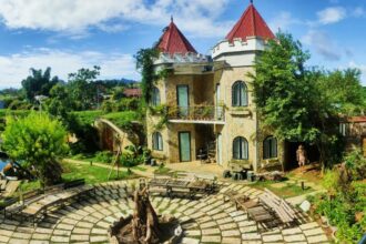 Review Hobbiton Mộc Châu, địa chỉ Hobbiton Homestay.